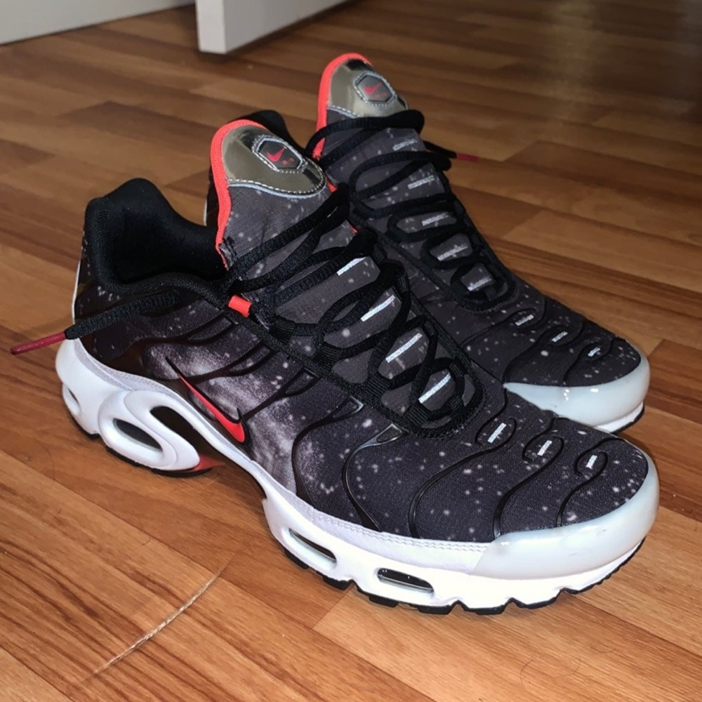 Nike Air Max Plus Supernova